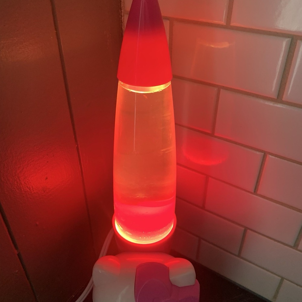 Vintage Sanrio Hello Kitty Liquid Motion Glow Lava Lamp Light - Picture 3 of 7
